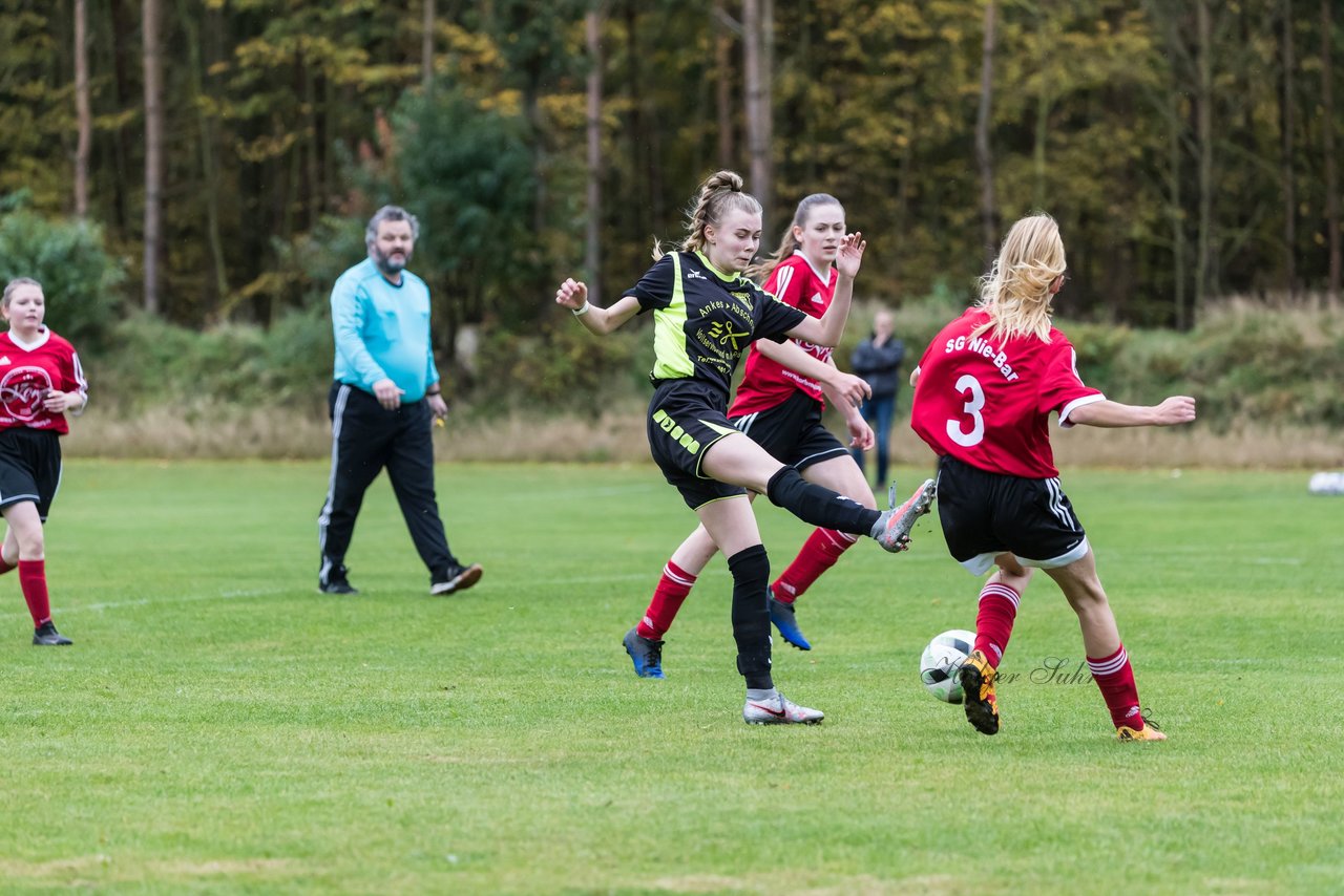 Bild 133 - B-Juniorinnen SG Mittelholstein - SV Frisia 03 Risum-Lindholm : Ergebnis: 1:12